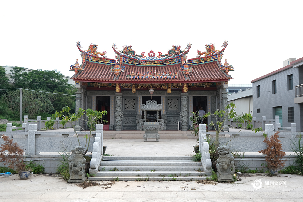 海沧区 东孚街道 山边村 下土楼新村  德云宫